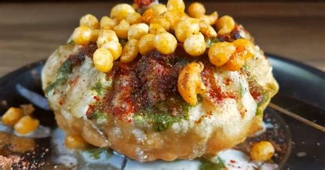 Kachori chaat Recipe by Elaichi Kitchen - Cookpad