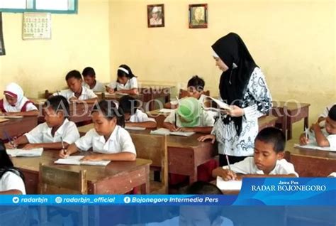 Dinas Pendidikan Tuban Kekurangan 2 706 Guru Radar Bojonegoro