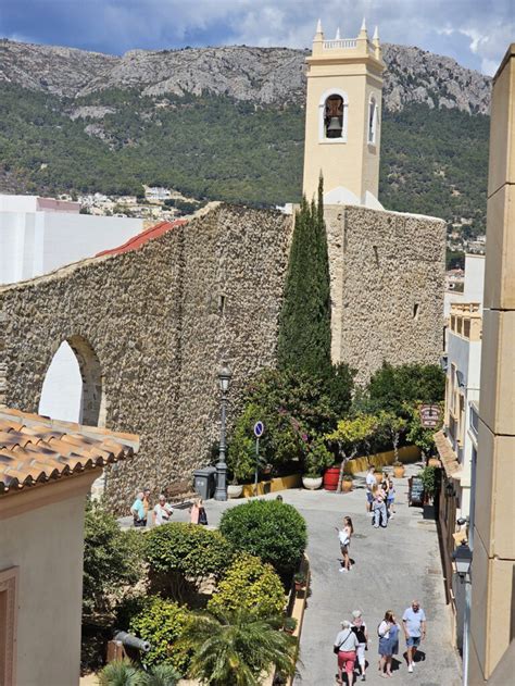 Vista de las montañas desde Calp LaMarinaAlta