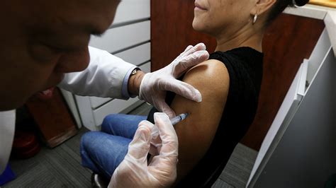 Countries Seek Record Number Of Flu Vaccines To Avoid Pandemic Overlap