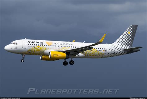 Ec Mnz Vueling Airbus A Wl Photo By Yardel Koschek Id