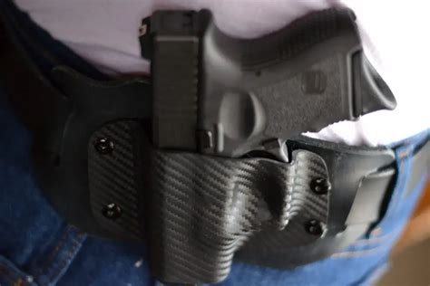 10 Best Concealed Carry Holsters Reviewed in 2024 | TheGearHunt