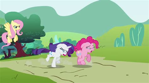 Image Pinkie Pie And Rarity Run Away Sobbing S2e19png My Little