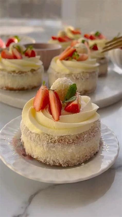 Pin By Nazl On Sizin Pinleriniz Sweet Recipes Desserts Mini