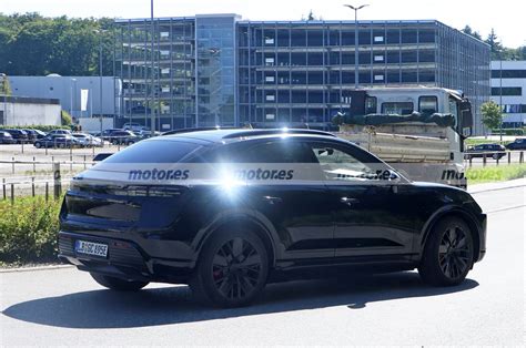 El Nuevo Porsche Macan Eléctrico Aparece Virtualmente Al Desnudo En