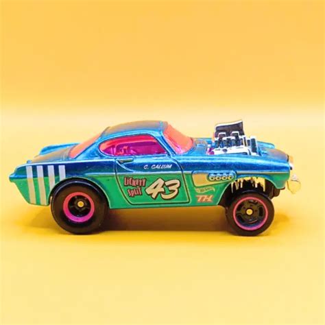 Hot Wheels Super Treasure Hunt Volvo P Gasser Rivet Mint