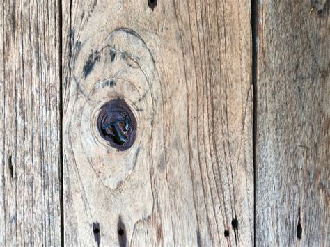 Pared Anudada De Madera Con Clavos Como La Textura De Fondo Foto Premium