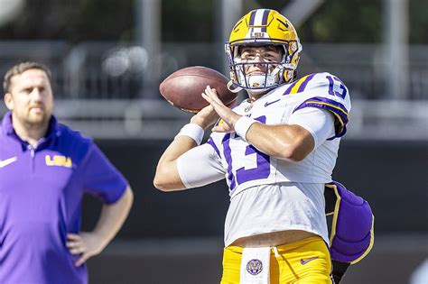 LSU quarterback stays put, waits turn | The Arkansas Democrat-Gazette ...