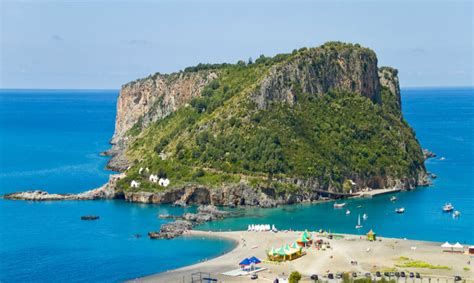 Le 7 spiagge più belle della Calabria Tirrenica dove andare al mare