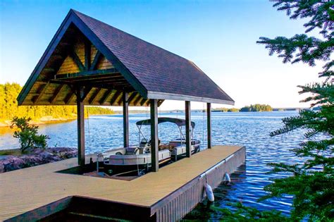 Beautiful Inside And Out Boathouses Living On The Lake