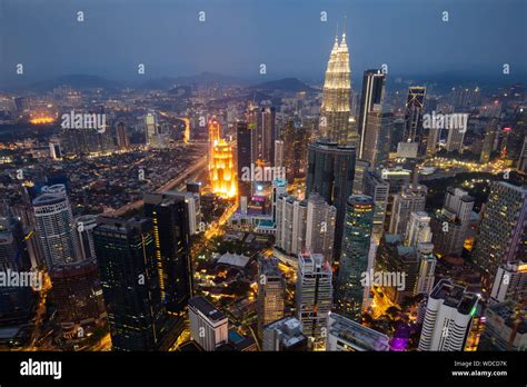 Vue Klcc Banque D Image Et Photos Alamy