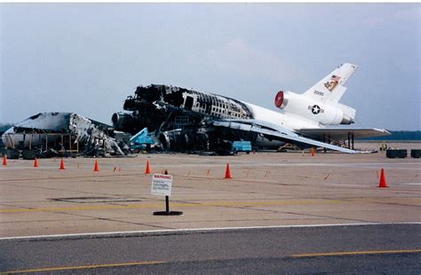 Air Force Kc 10 82 0190 After Fire At Barksdale Afb Flickr