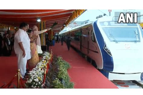 Pm Modi Flags Off Secunderabad Tirupati Vande Bharat Express