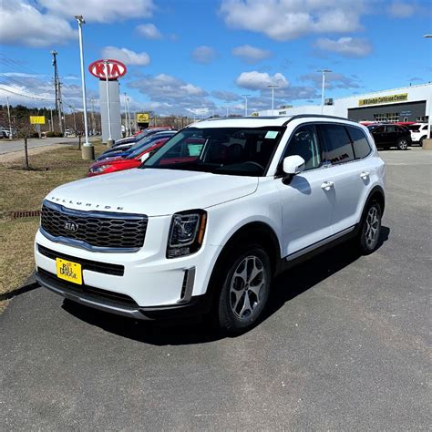 2020 Kia Telluride in the highly sought after Snow White Pearl! Shop ...