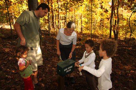 Chattahoochee Nature Center in Roswell, Georgia - Kid-friendly ...