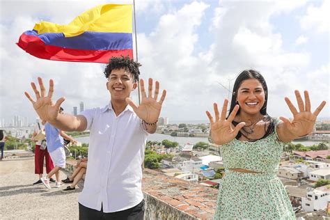 Jóvenes se preparan a recibir el último ciclo de pagos del programa