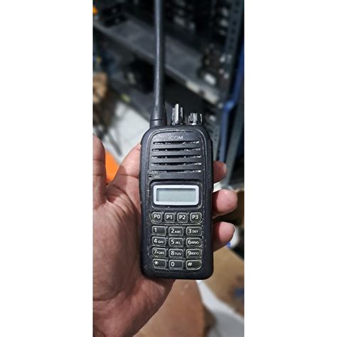 Jual Ht Icom V88 Made In Japan Original Icom IC V88 Frekuensi VHF 136