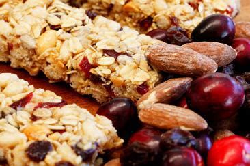 Oat and Dried Fruit Breakfast Bars – SheKnows