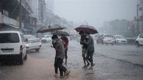 Heavy Rains To Continue In Kerala Yellow Alert Issued In 3 Districts