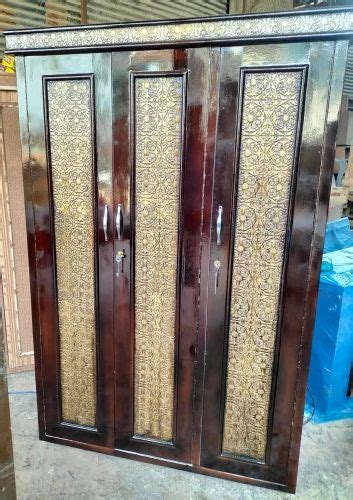 Doors Wooden Wardrobe With Locker At Rs Piece In Saharanpur