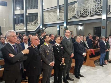 Cerimonia Commemorativa A Caivano Per Le Forze Dell Ordine E I Vigili