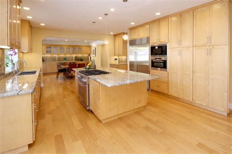 Natural Maple Cabinets With Granite