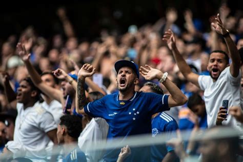 Torcida do Cruzeiro elege o título mais importante da história do clube