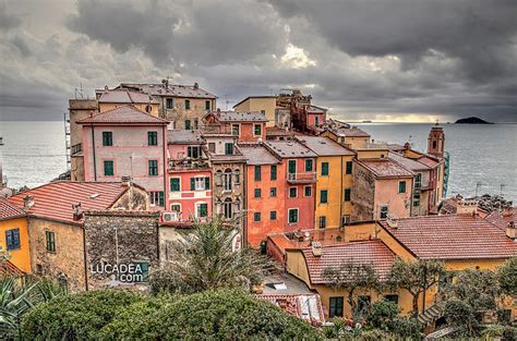 Il Borgo Di Tellaro In Provincia Della Spezia Il Borgo Di Flickr