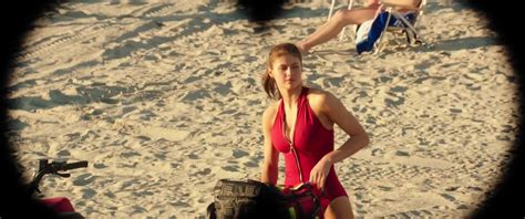 Alexandra Daddario Nue Dans Baywatch Alerte Malibu