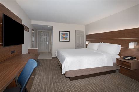 Holiday Inn Express Yreka Shasta Area an IHG Hotel Yreka | Bookonline.com