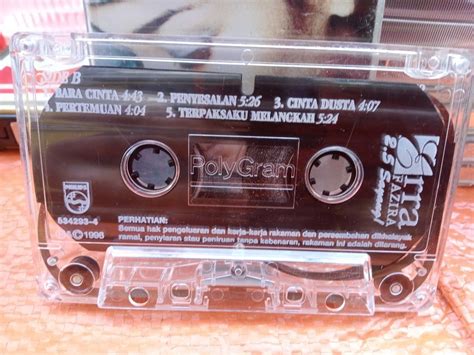 Erra Fazira 2 5 Sayang Original Kaset Hobbies Toys Music Media