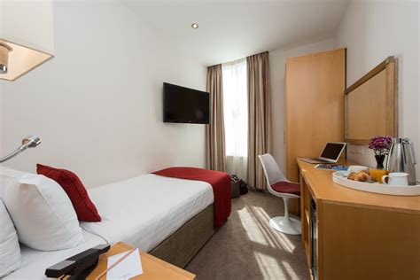 Park International Hotel in London: Find Hotel Reviews, Rooms, and ...