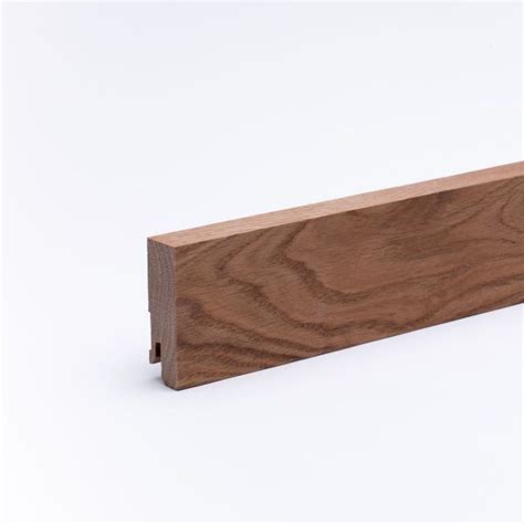 Plinthe en bois véritable carré 60 mm chêne huilé Carré Plinthes en