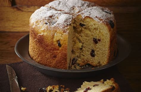 Gino D'Acampo's panettone classico | Dessert Recipes | GoodtoKnow