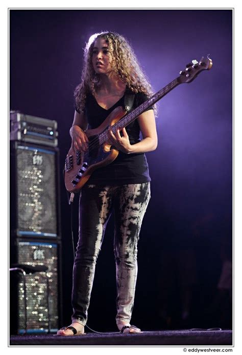 Pin By Christopher Kupcho On Tal Wilkenfeld Queen Ace Of Bass Tal Wilkenfeld Bass Guitarist