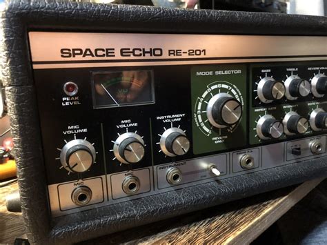 Roland Space ECHO RE 201 早い者勝ち テープエコー エフェクター 売買されたオークション情報yahooの商品情報を