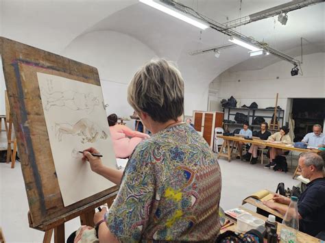 Art In The Flesh Inside France S Vanishing World Of Nude Models Worldcrunch