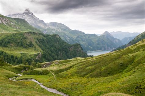 Elevation of Vals, Switzerland - Topographic Map - Altitude Map