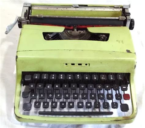 Antiga Máquina De Escrever Olivetti Letera 32 C maleta Leia MercadoLivre