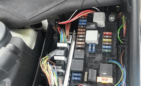 Mercedes W211 Starter Fuse Relay Location Otosection