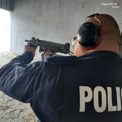 Szkolenie Strzeleckie Myszkowskich Policjant W Wiadomo Ci Policja