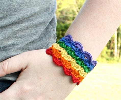 19 Adorable Free Crochet Bracelet Patterns Only 30 Mins Little World Of Whimsy