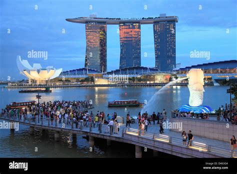 Singapore Marina Bay Sands Resort Merlion Park People Stock Photo