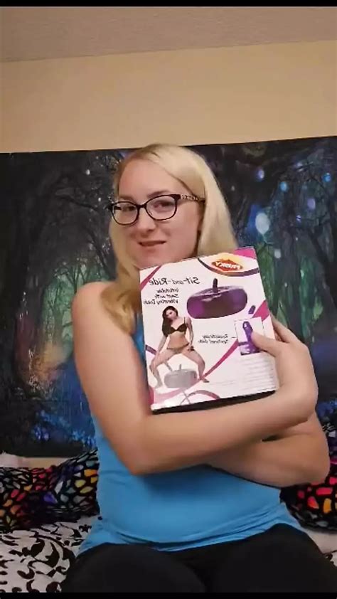 Mama Foxx94 Porn Videos Sex Model Nudes 3 XHamster