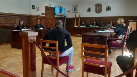 Expulsado Del País Por Agredir Sexualmente A Su Compañera De Piso En Teruel