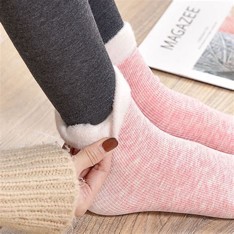 Chaussettes D Hiver En Velours Pour Femme Moment Cocooning