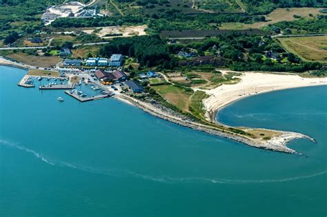 Munkmarsch Von Oben Yachthafen Am Uferbereich Der Nordsee In