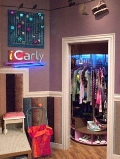 A remote-controlled revolving clothing rack from iCarly Closet Bedroom ...