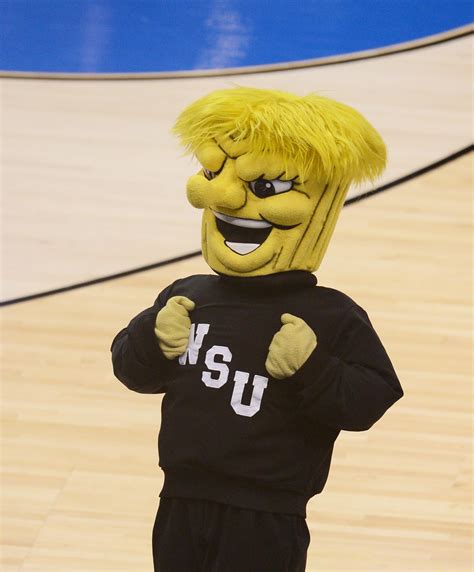 UFC Wichita photos: What the hell is this Shocker mascot, anyway ...