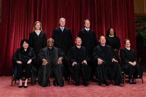 Justices Of The Us Supreme Court 2022 Photos Trendradars